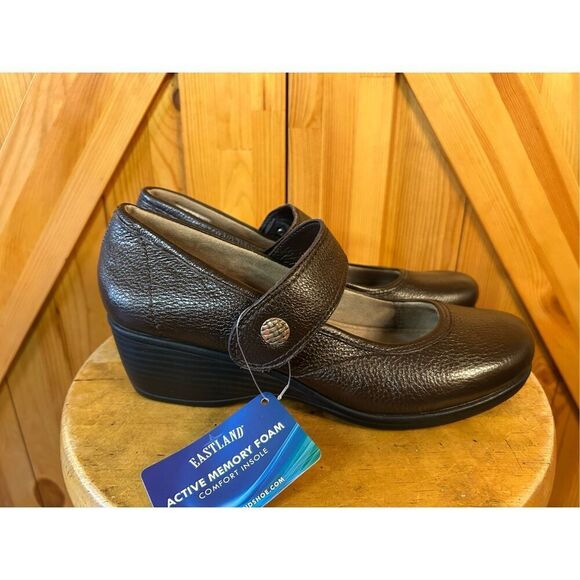 Eastland Women's Jasmine Slip-On Leather Loafer Brown Size 10M nwt - Picture 1 of 8